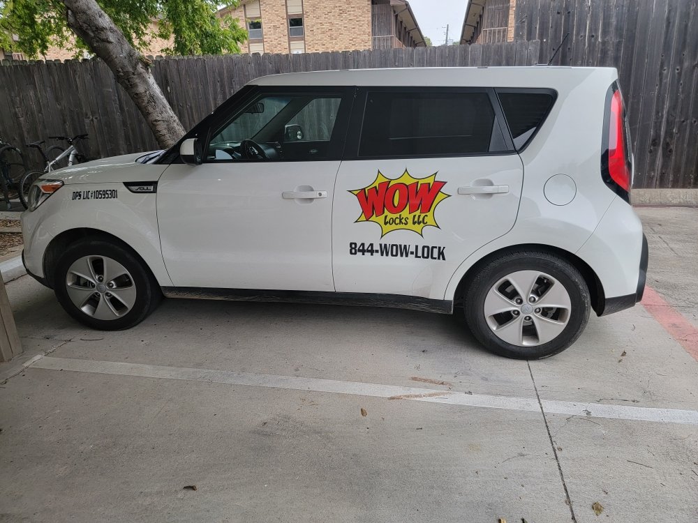 WOW Locks car service in Austin, automotive locksmith work
